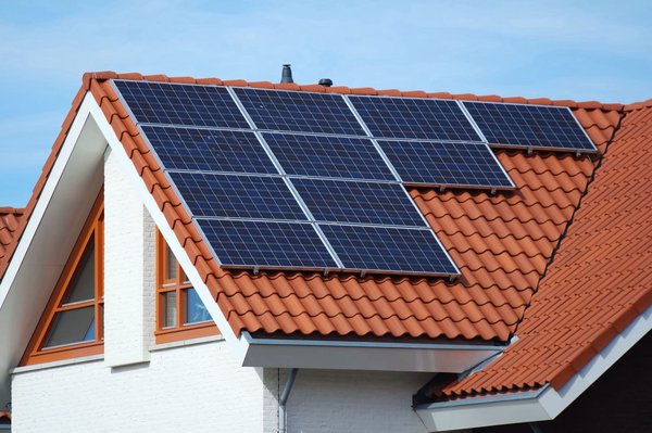 Panneau solaire: une solution durable et économique pour votre foyer